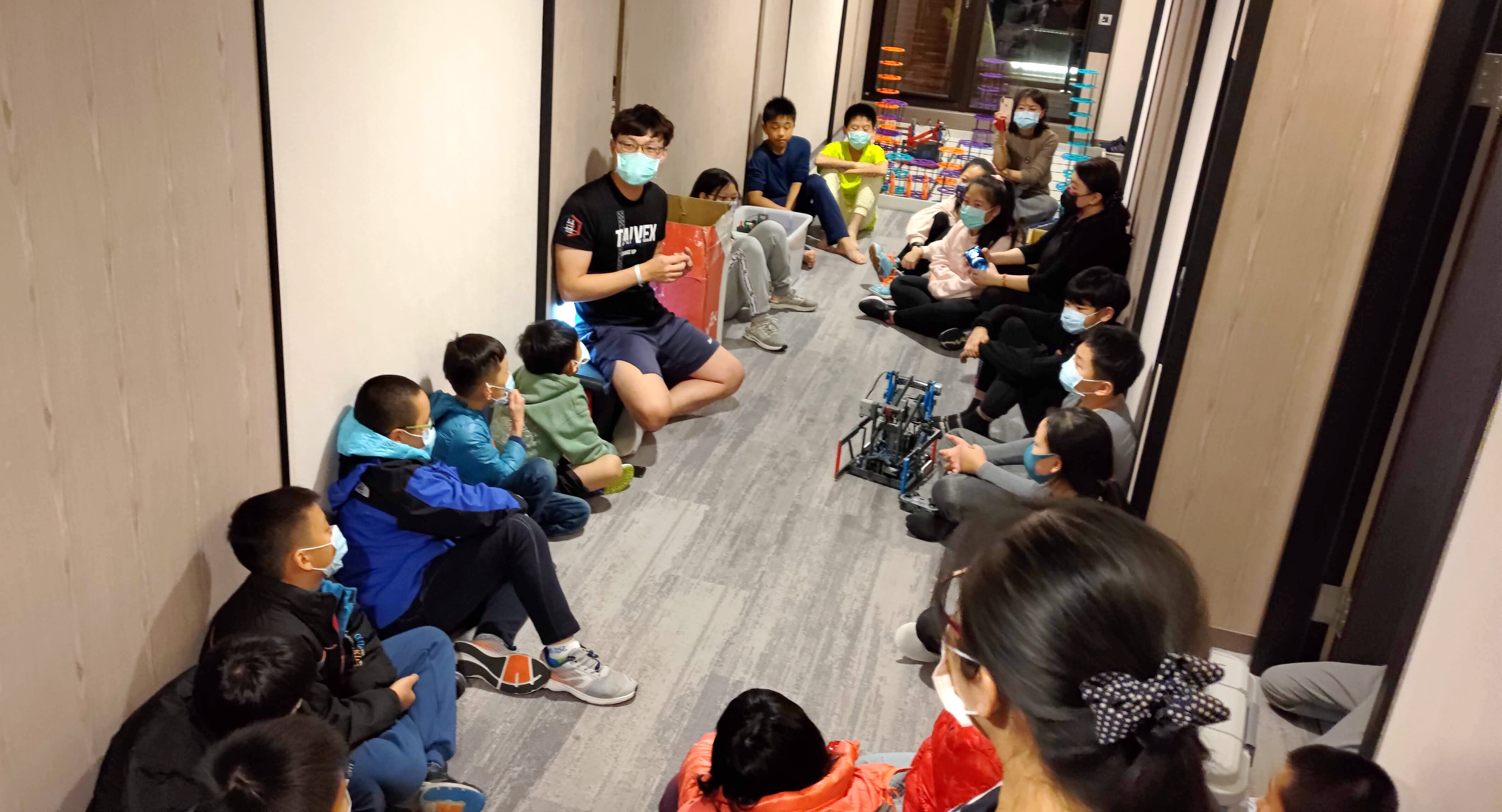 關於 VEX，我常被家長們問到的一些問題？以及為什麼我們連續學這麼多年？